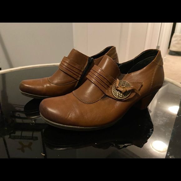 Genuine Leather Shoes - Picture 9 of 11